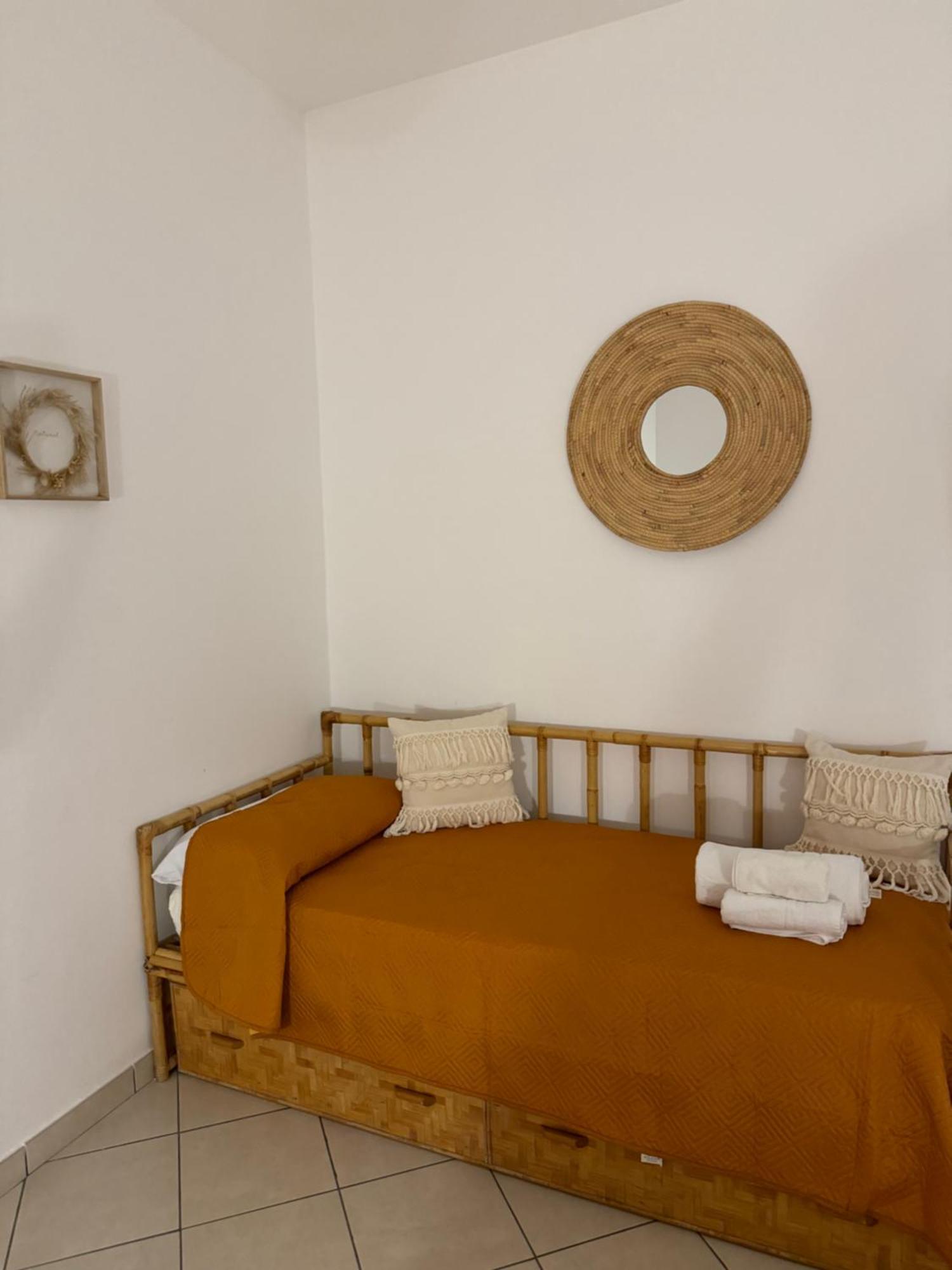 Re Tancredi House Apartment ปาแลร์โม ภายนอก รูปภาพ